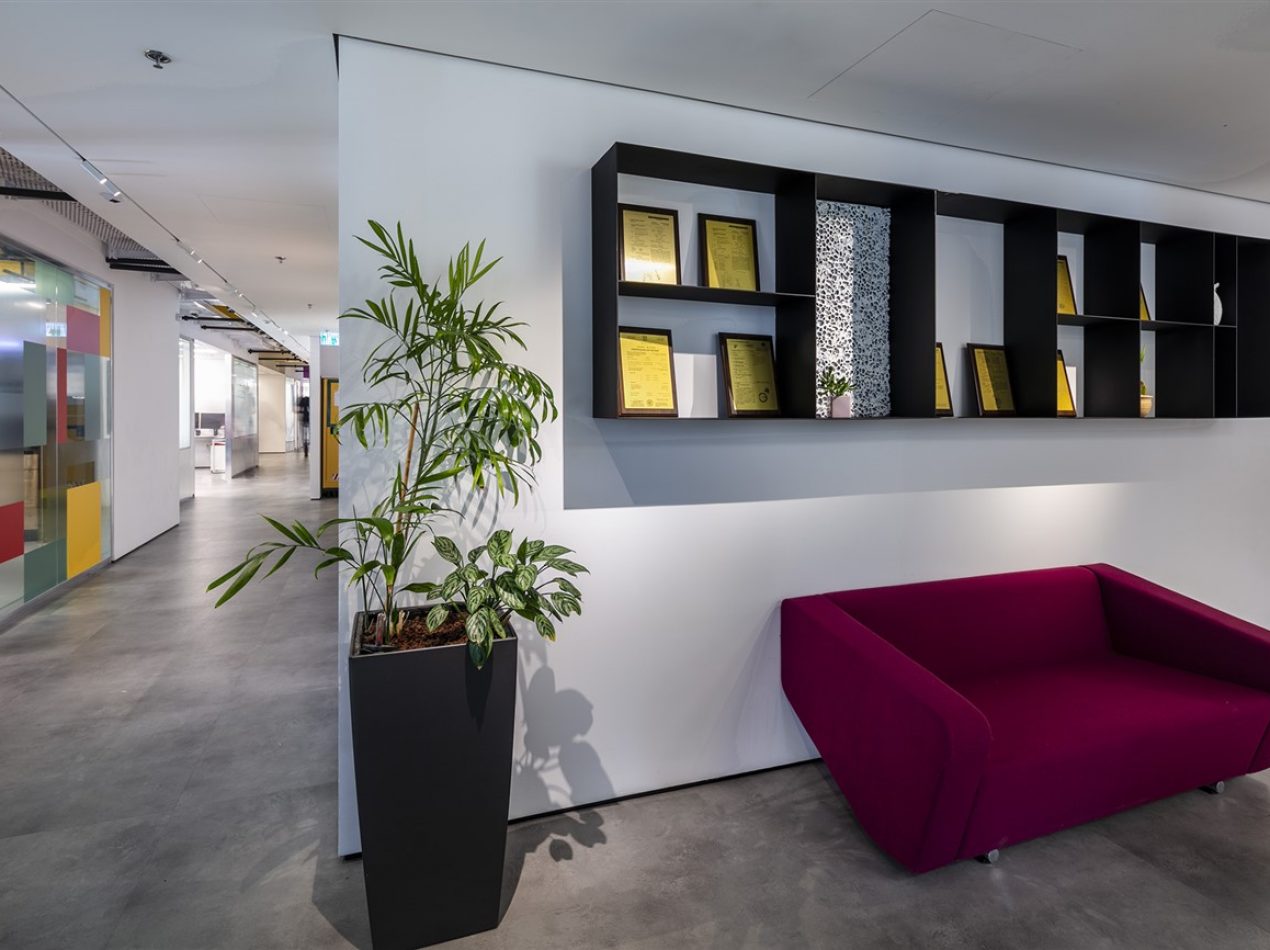 Edwards – Or Yehuda