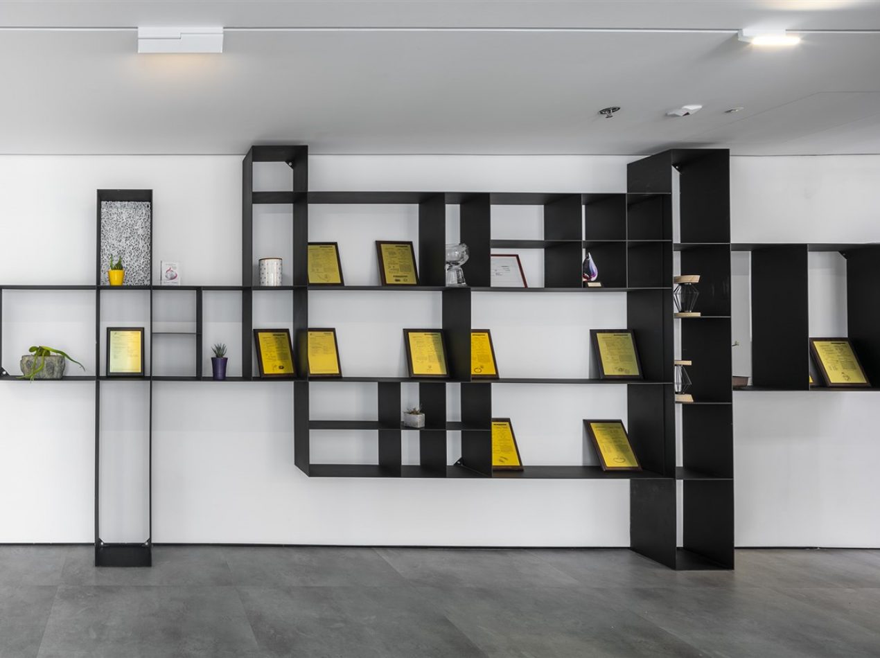 Edwards – Or Yehuda