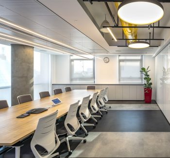 Edwards – Or Yehuda