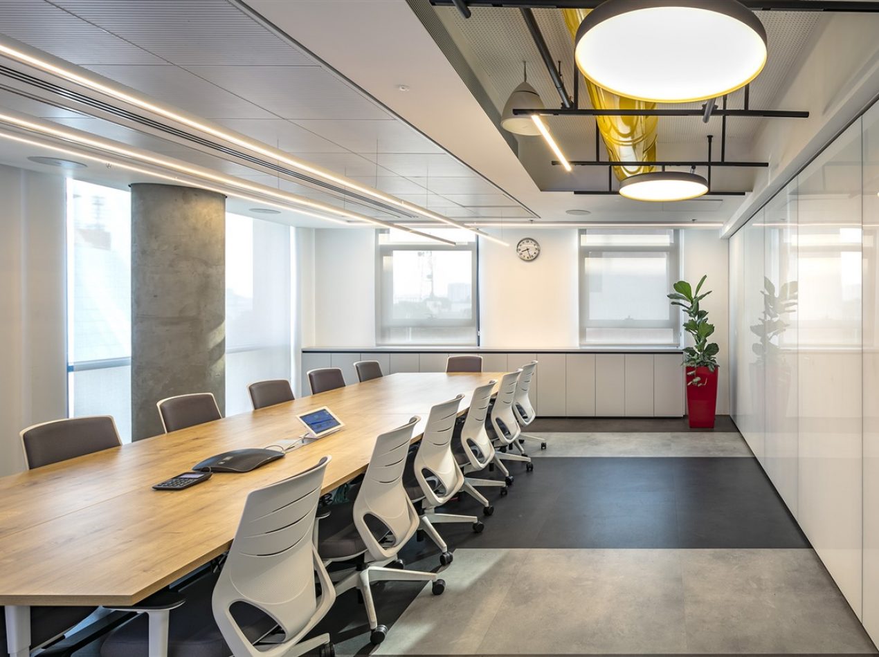 Edwards – Or Yehuda