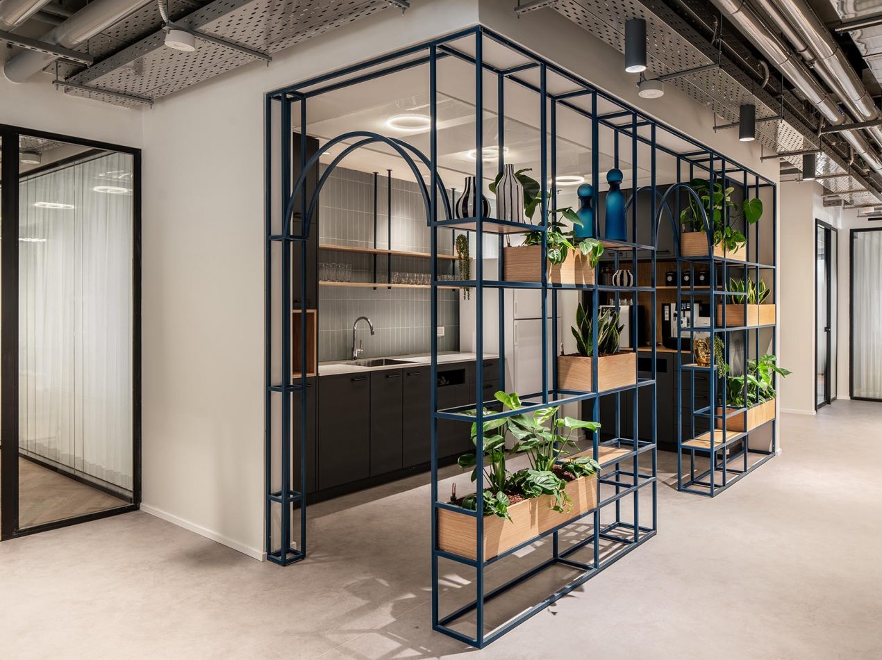 Supergas 4th floor